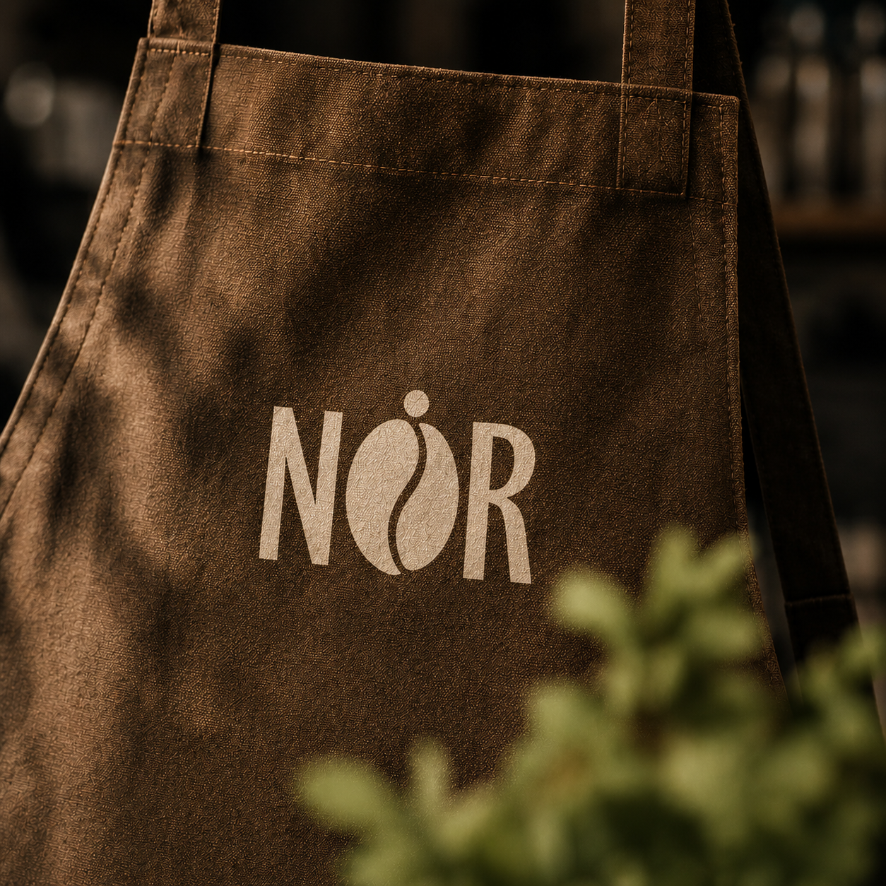 Delantal con logo Noir